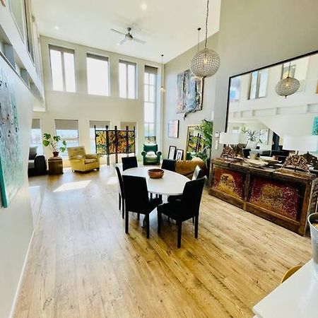 Stunning New York Loft Gallery Крайстчърч Екстериор снимка