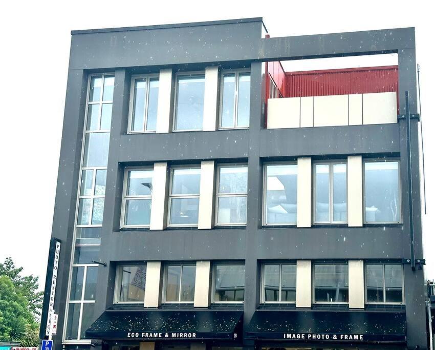 Stunning New York Loft Gallery Крайстчърч Екстериор снимка